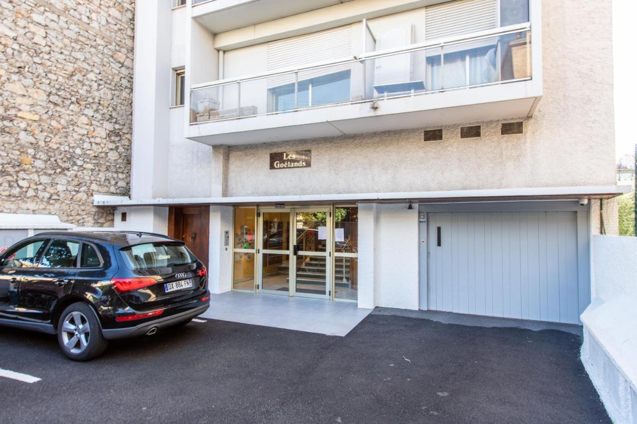 Lb Vacation Rentals I Admire Panoramic Ocean Views Through Walls Of Windows Cannes Exterior photo